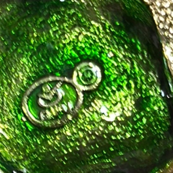 Frog Kissing the Pearl Trinket Ring Box Hinged Hand Painted Figurine Jewel NWOT - Picture 13 of 16